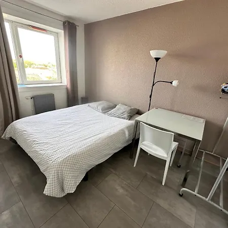 Calme Chez L'habitant * בגלס